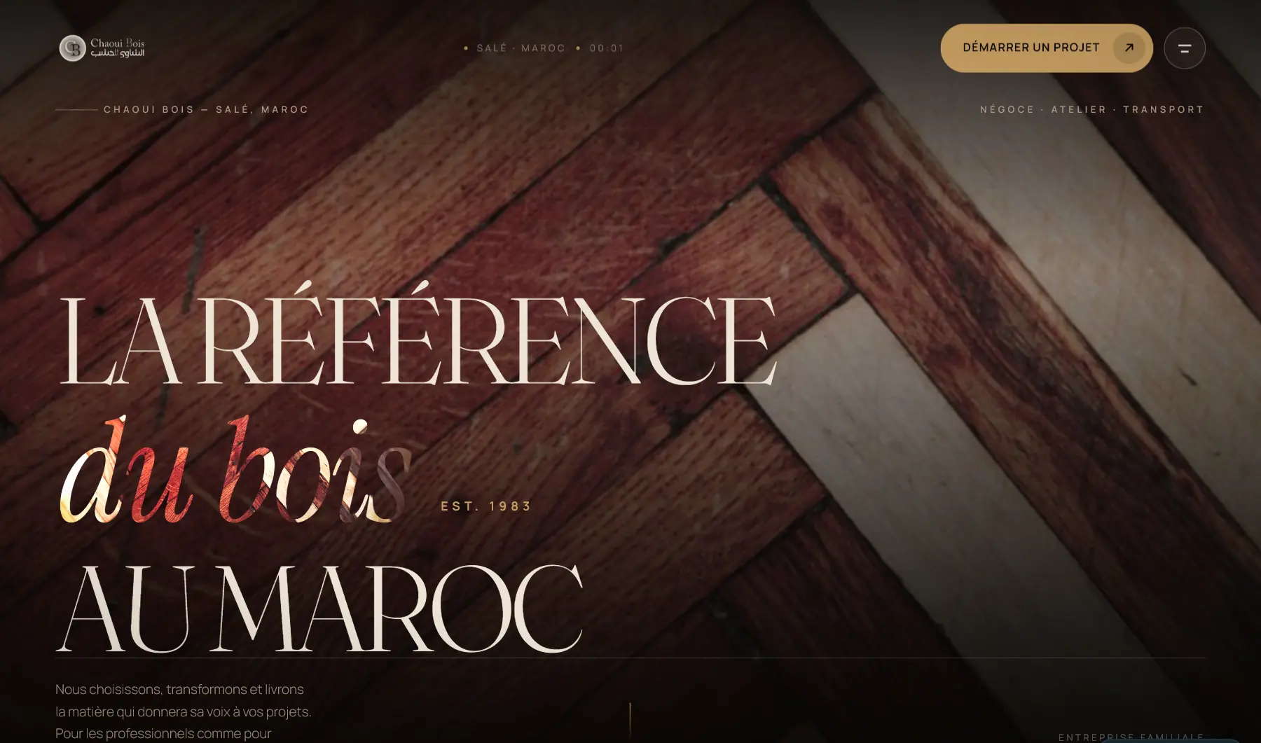 Chaoui Bois website: “La référence du bois au Maroc” over a parquet floor