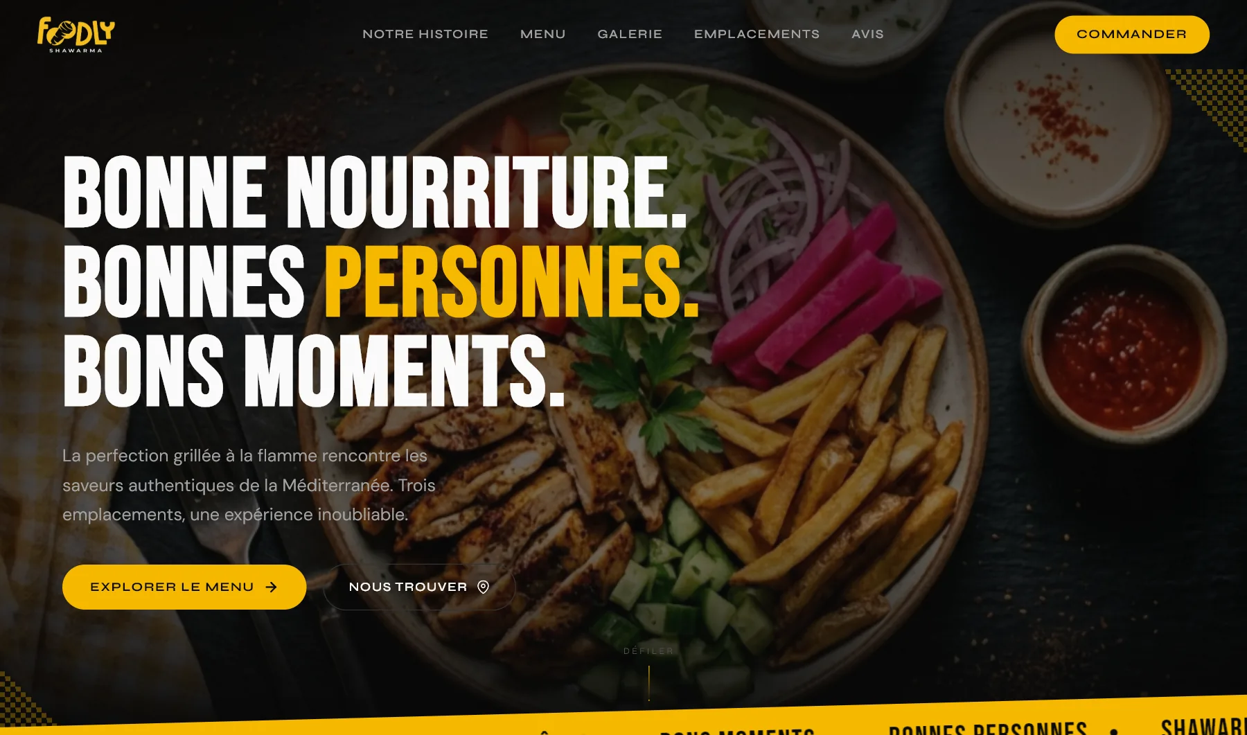 Foodly Shawarma website: “Bonne nourriture. Bonnes personnes. Bons moments.” over a shawarma platter